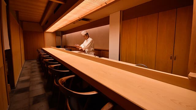 銀座すし嘉 はなれ1